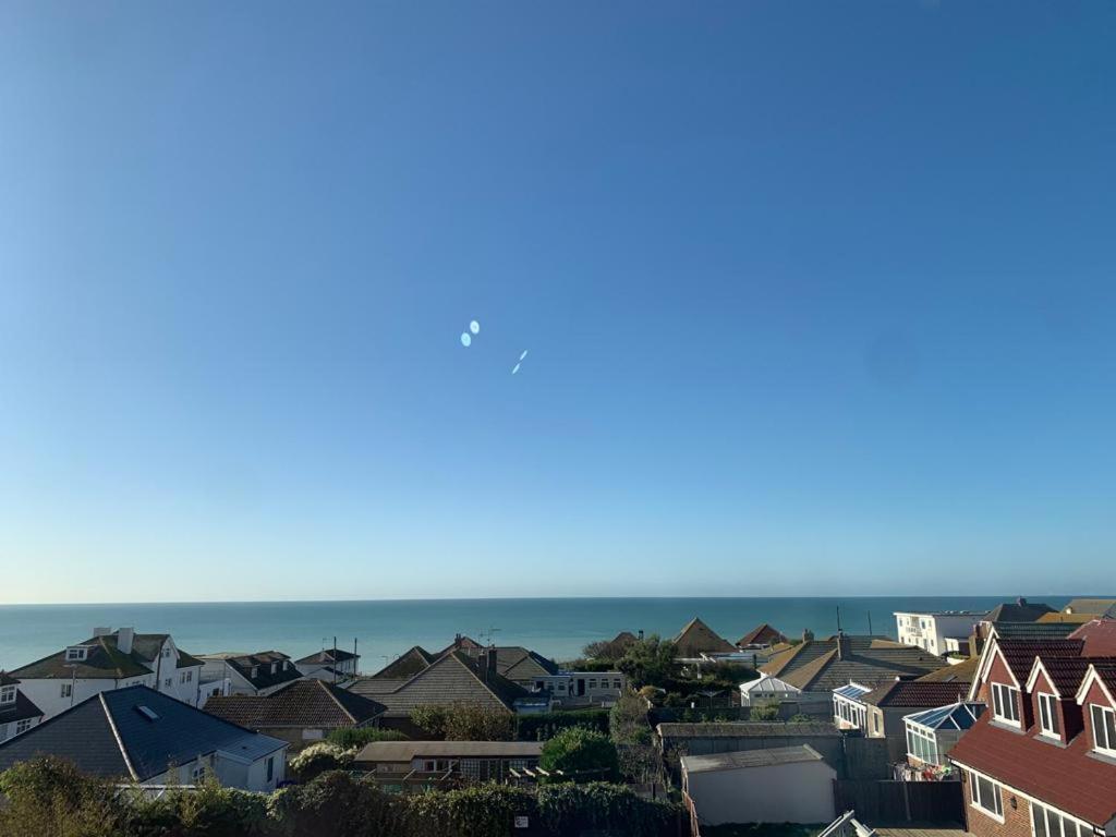 The Greenwich Rooms - Burger & Bird Bar & Restaurant Peacehaven Buitenkant foto